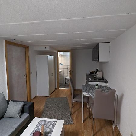 Direkt An Der S-Bahn Gelegenes Gemutliches Souterrain Apartment Mit Privatem Zugang Troisdorf Ngoại thất bức ảnh
