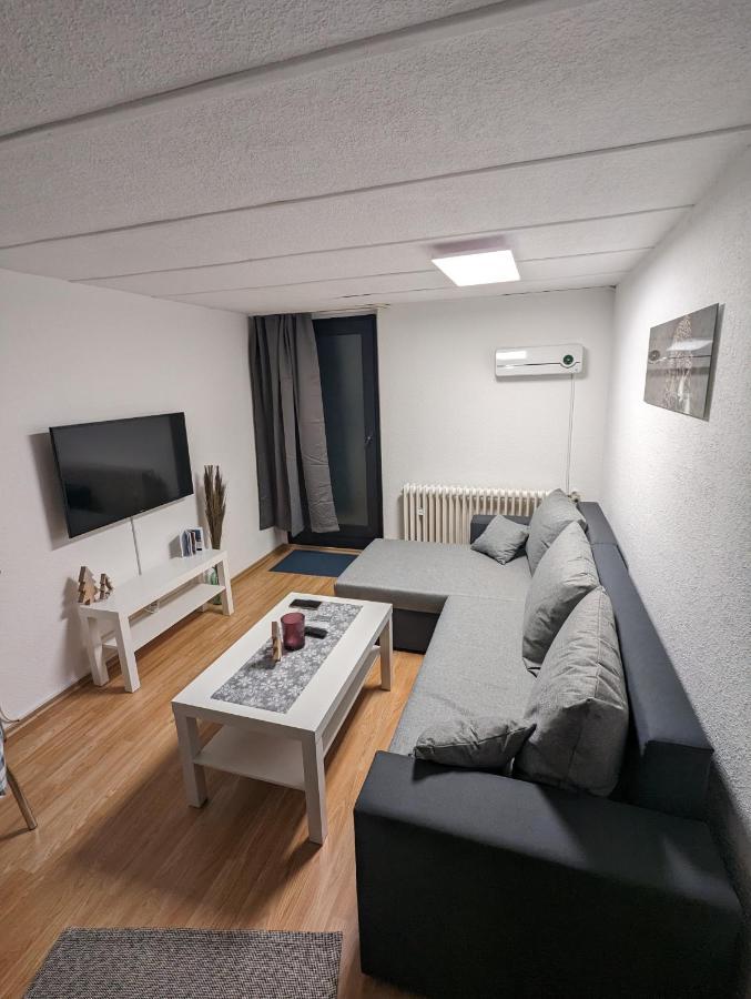 Direkt An Der S-Bahn Gelegenes Gemutliches Souterrain Apartment Mit Privatem Zugang Troisdorf Ngoại thất bức ảnh